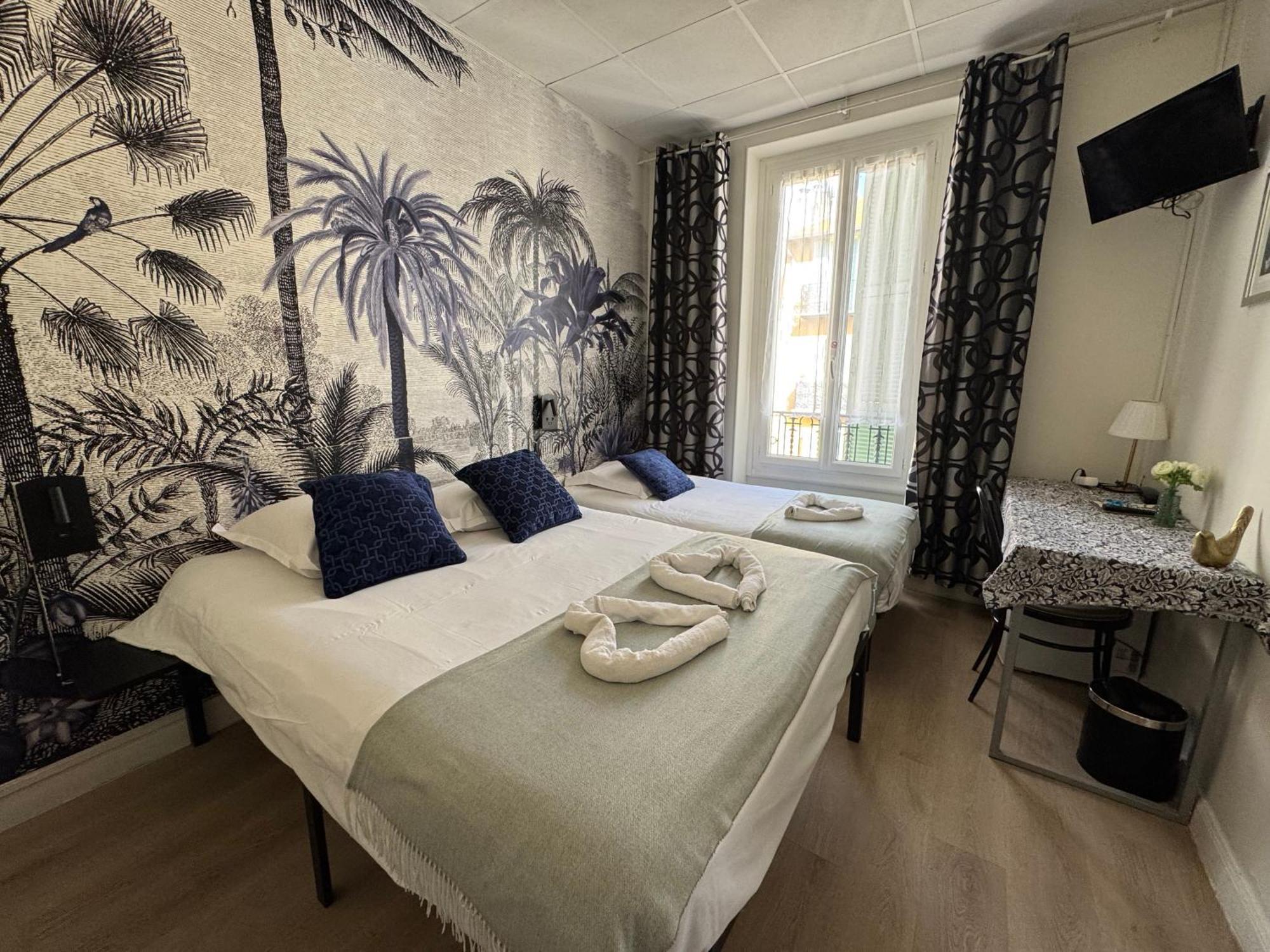 Des Dames Hotell *