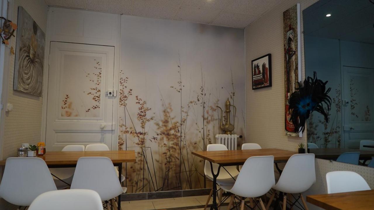 Des Dames Hotell *